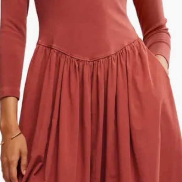 FREE PEOPLE AELIA LONG SLEEVE MIDI DRESS RUST LARGE - Picture 4 of 4